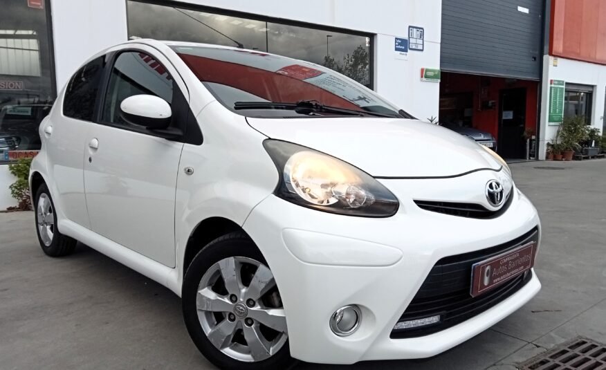 TOYOTA Aygo 70 LIVE